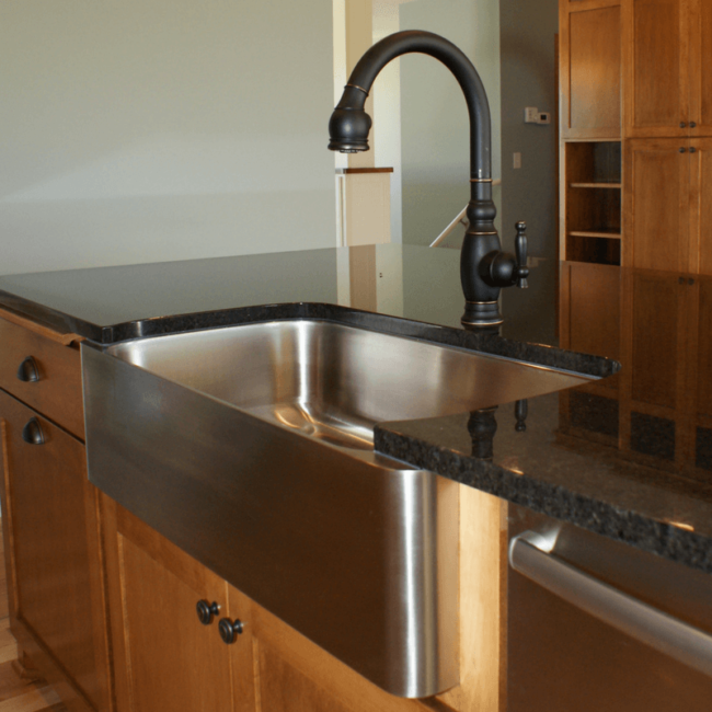 Farmhouse Sinks With Exposed Apron | Reflections Granite & Marble